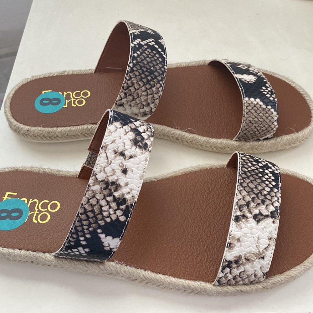 Franco Sarto Sandals  Size 8 - Picture 3 of 4